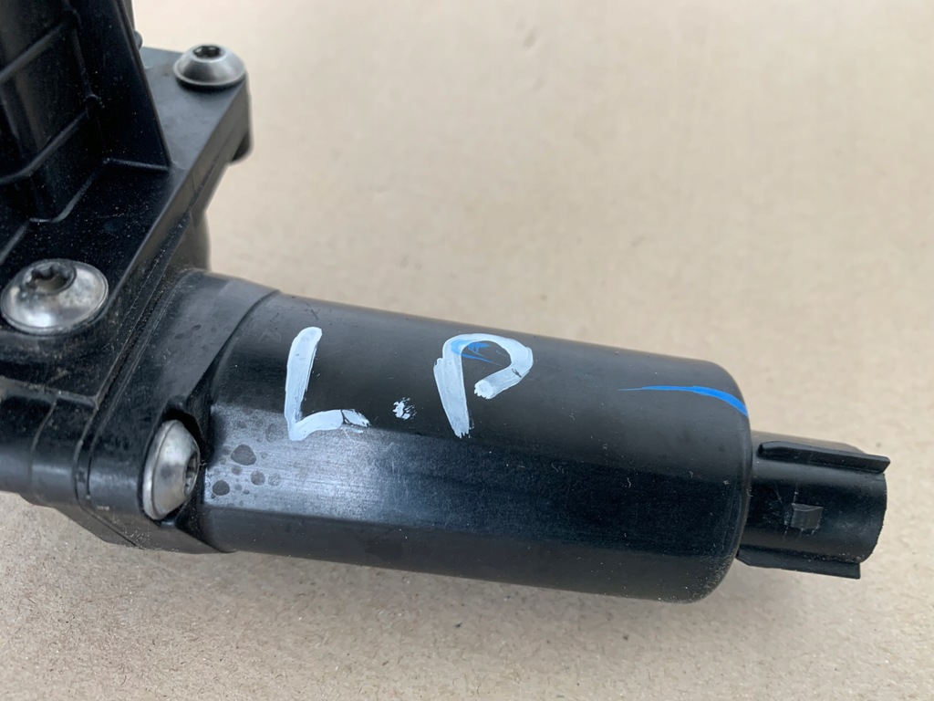 фото №9, Ford mustang mach-e rwd 75.7 kwh привод доводчик дверь левый перед