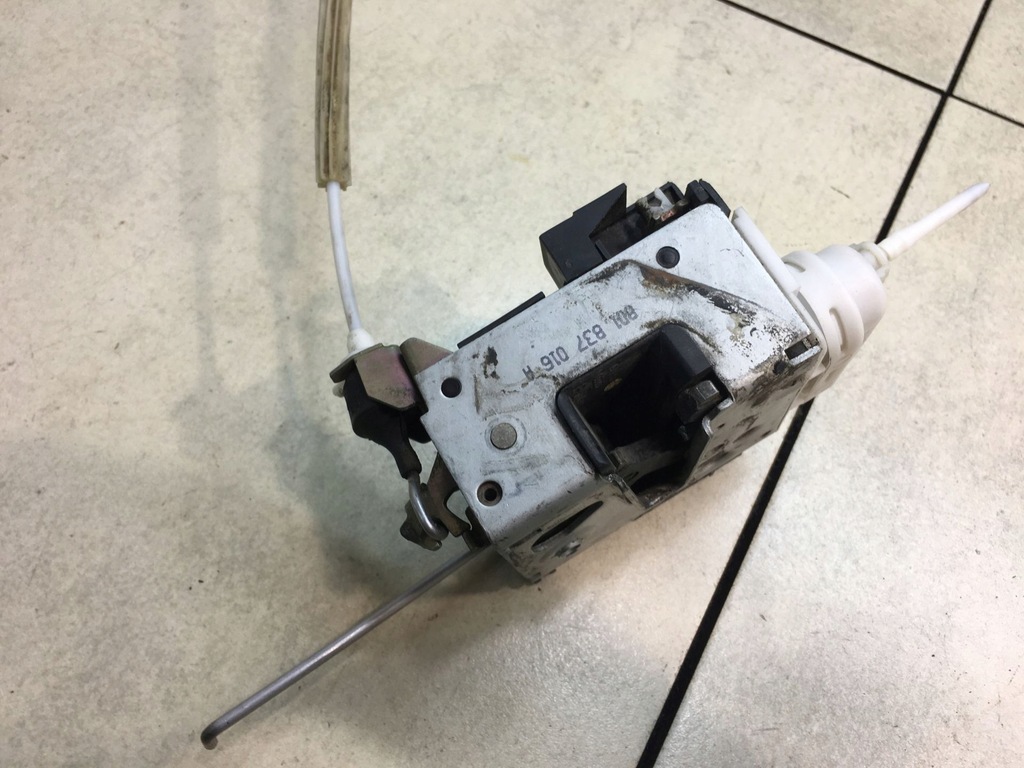 фото №5, Замок дверь правый перед a4 b5 5 pin 8d1837016a