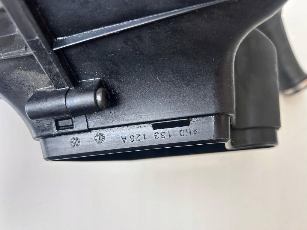 фото №7, Audi a8 s8 4h корпус фильтра воздуха 4h0133824 оригинал