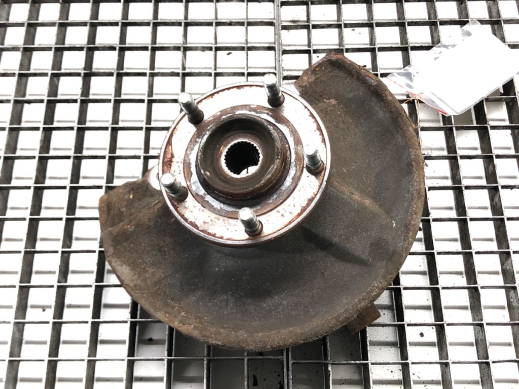 Купити Поворотний кулак лівий перед dodge caliber 1.8 150km ступиця