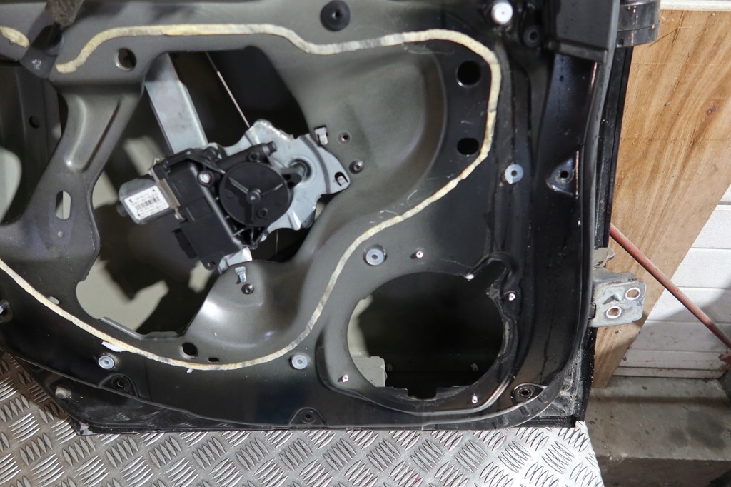 фото №11, Дверь левый задняя citroen c5 iii x7 sedan лак ktvd