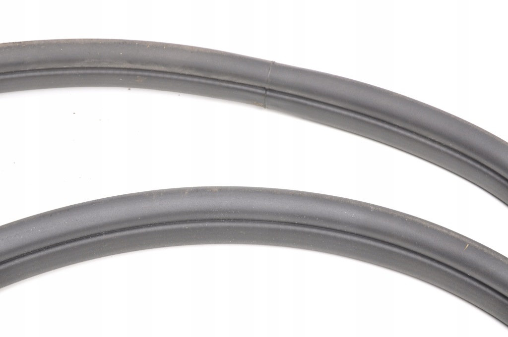 фото №4, Bmw 1 f40 прокладка дверь правый задняя