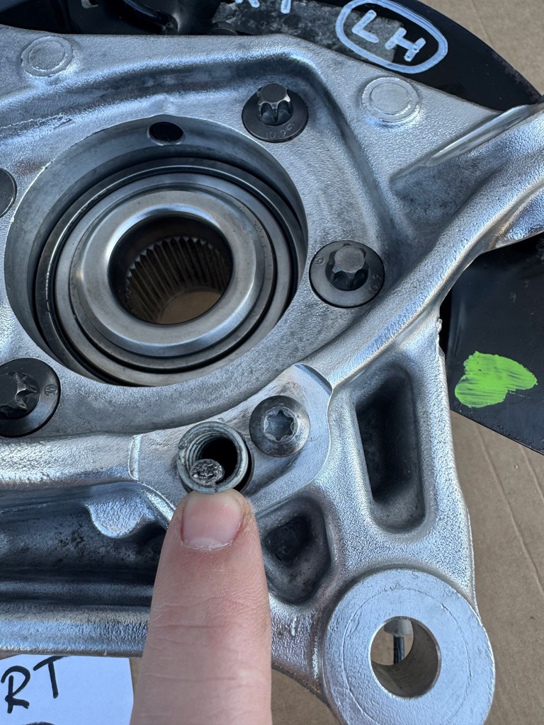 фото №12, Dodge challenger charger srt поворотний кулак задня ліва 2015+