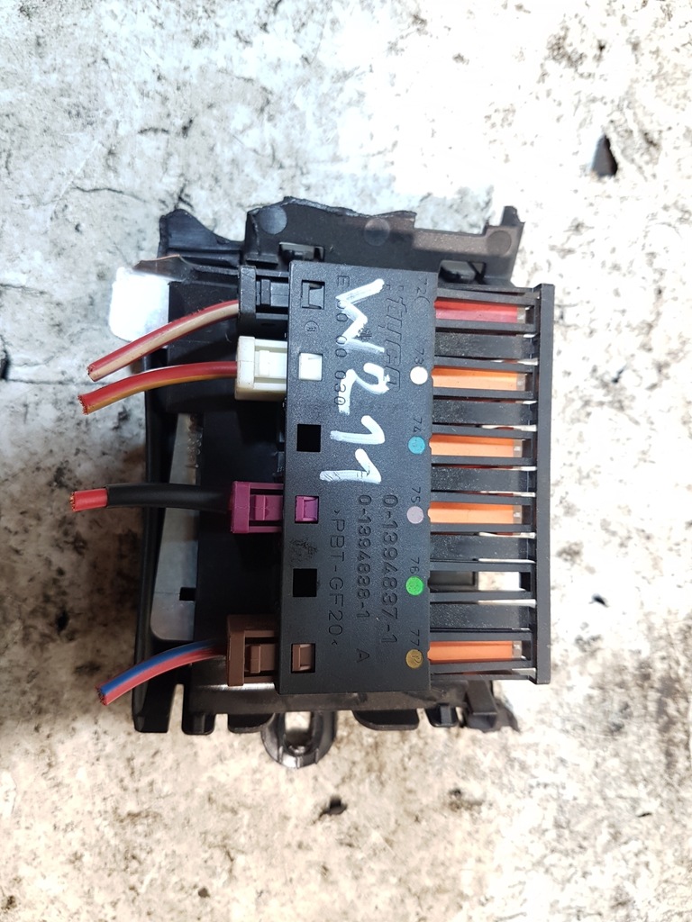 фото №1, Коробка запобіжників 2.2 cdi mercedes w211