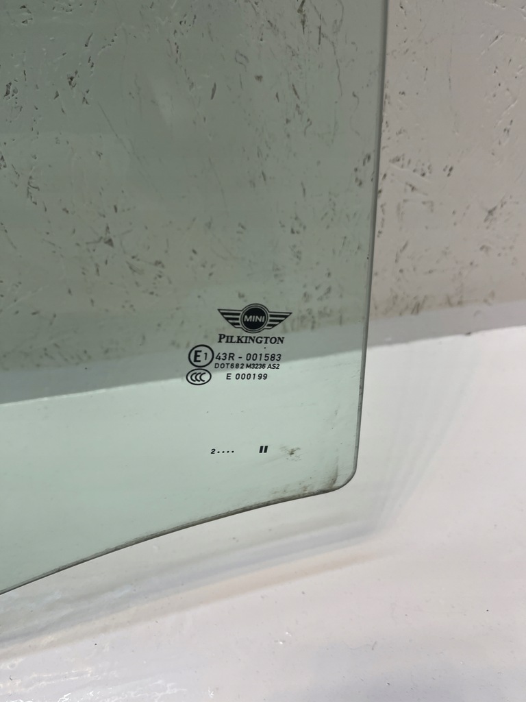 фото №2, Mini countryman r60 стекло правая задняя