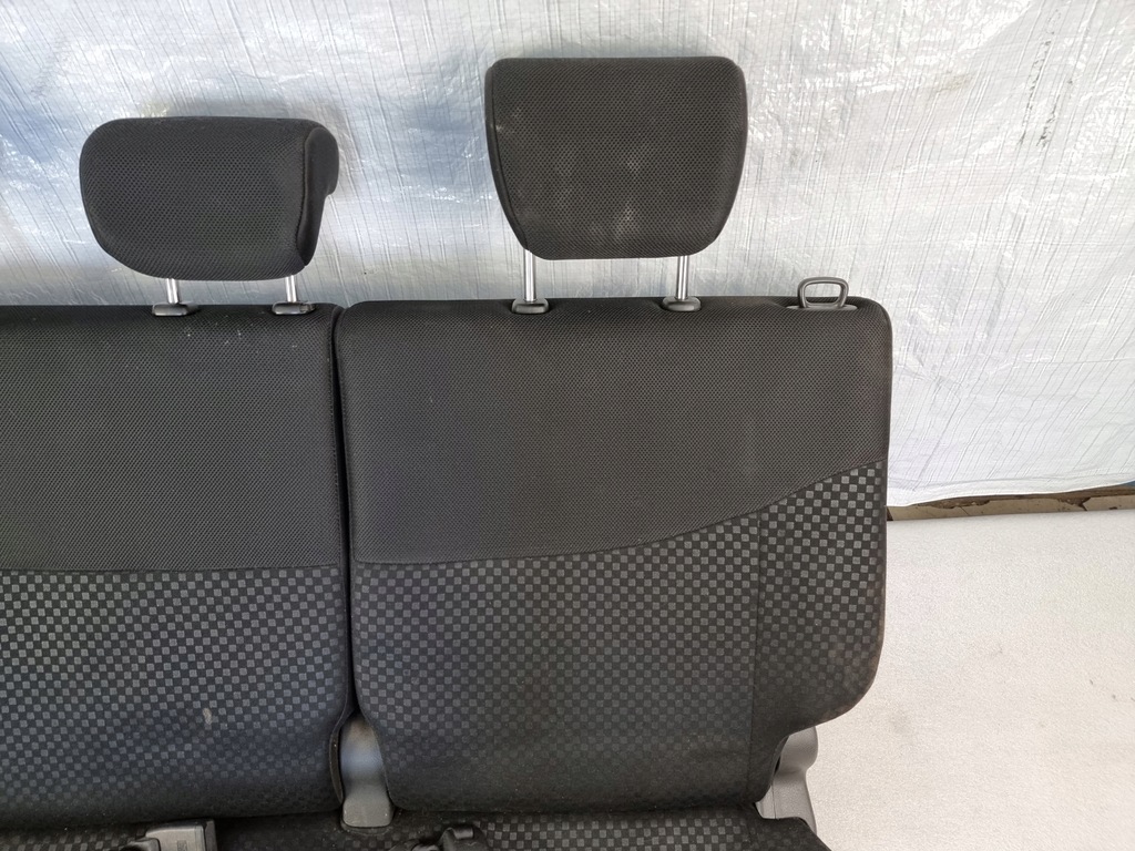 фото №7, Daihatsu materia 2006- заднее сиденье задняя