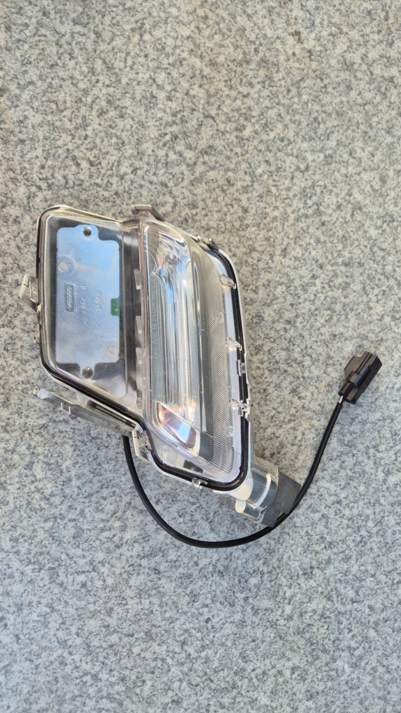 фото №1, Volvo xc60 lifting - противотуманная фара правый led