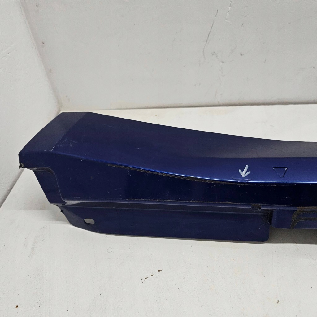 Накладка  порог порог левая maserati granturismo m189 670168202 с Разборки