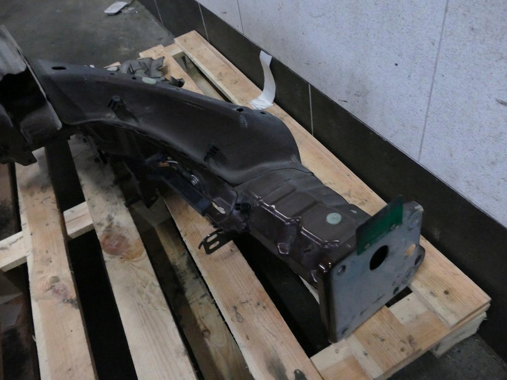 фото №9, Volvo xc60 i lift четверть лонжерон левый перед короткий za чашка 712-16