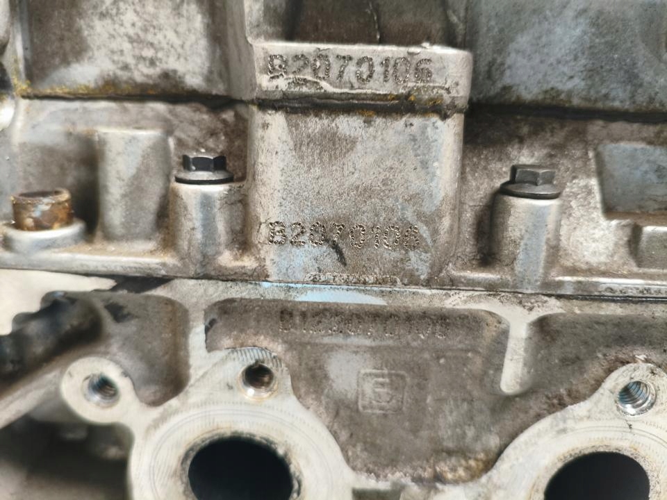 Головка citroën c3 ii 2013 9684487210 Оригинал
