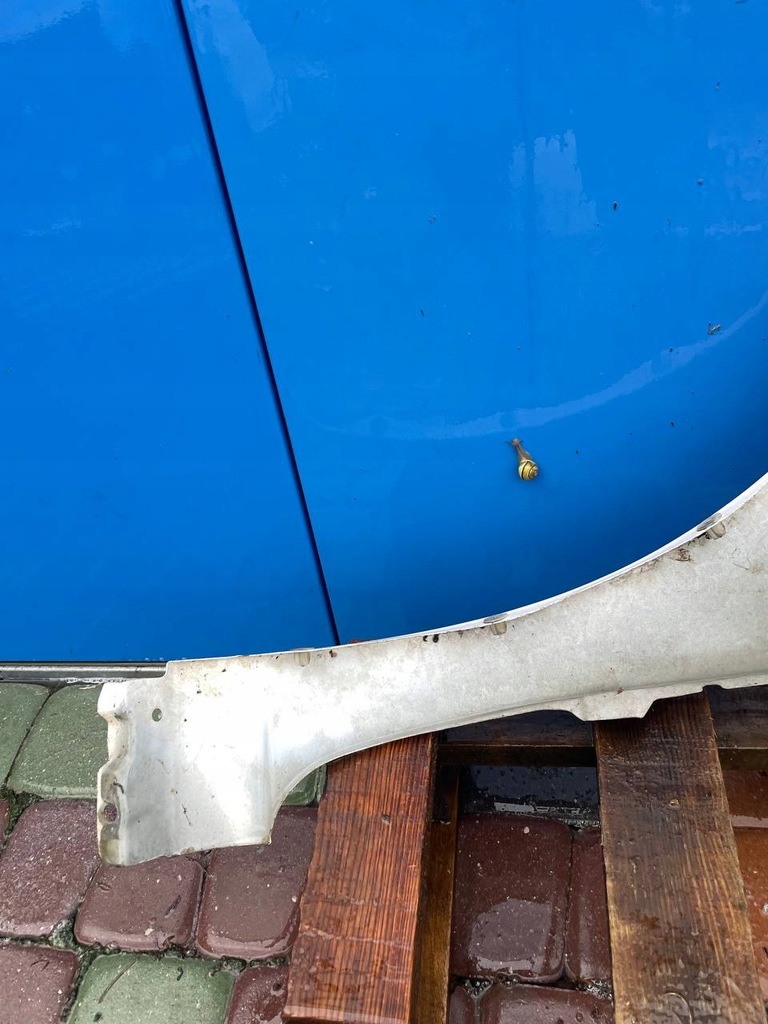 фото №10, Крыло правый перед передний nissan nv200