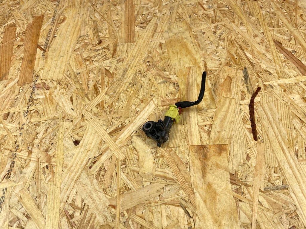 фото №7, Датчик удара ударный штекер vw skoda seat audi 2q0959659