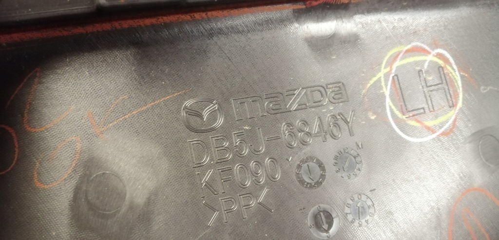 фото №4, Mazda 2 dj 15- обивка дверь левая передняя