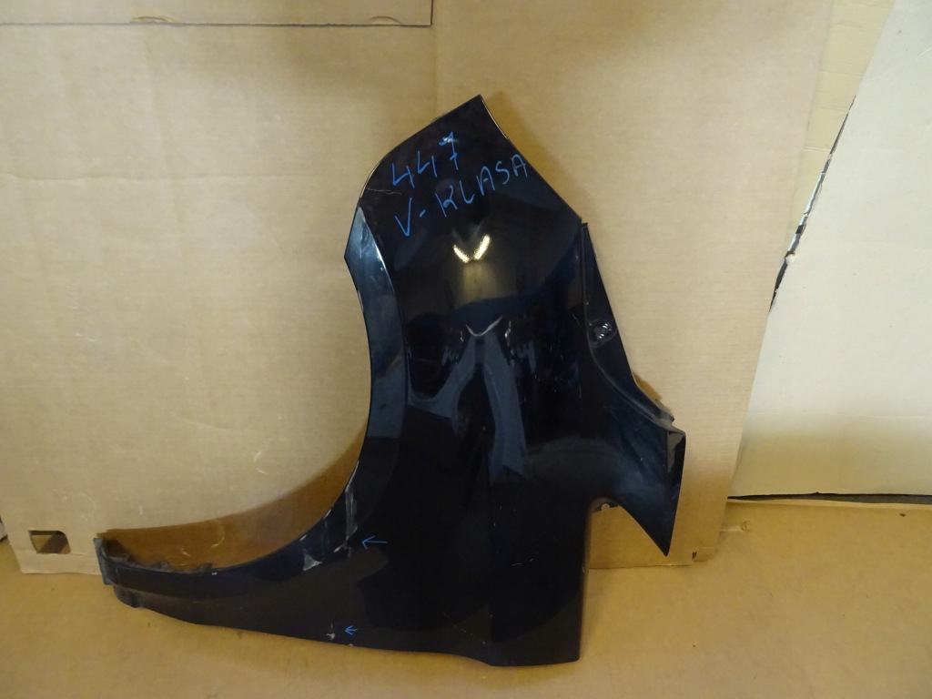 Купити Mercedes v-klasa 447 крило ліве