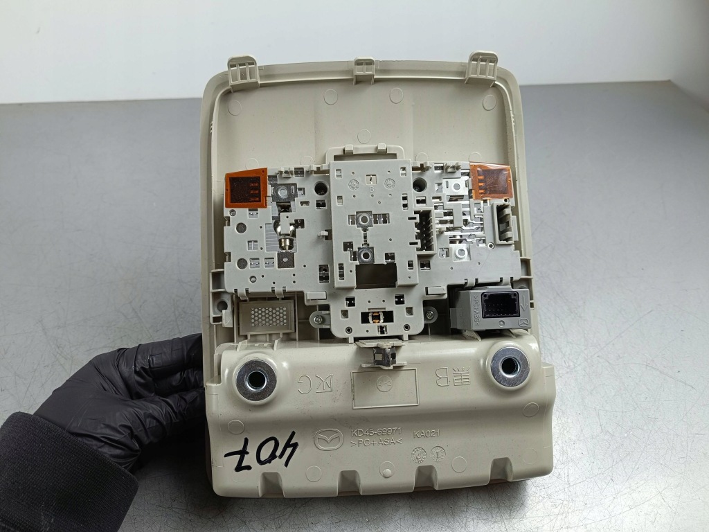 2022 mazda cx-9 бардачок на накладки на фари в Україні