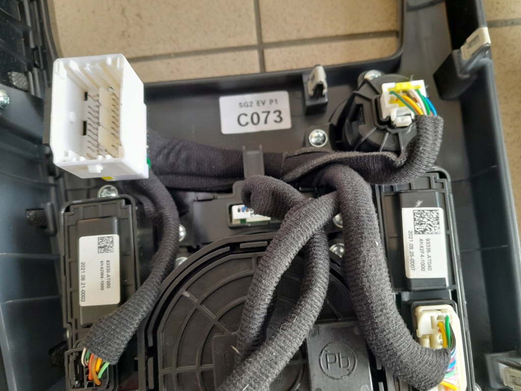 фото №11, Kia niro ii ev 22- тунель рамка панель перемикачі