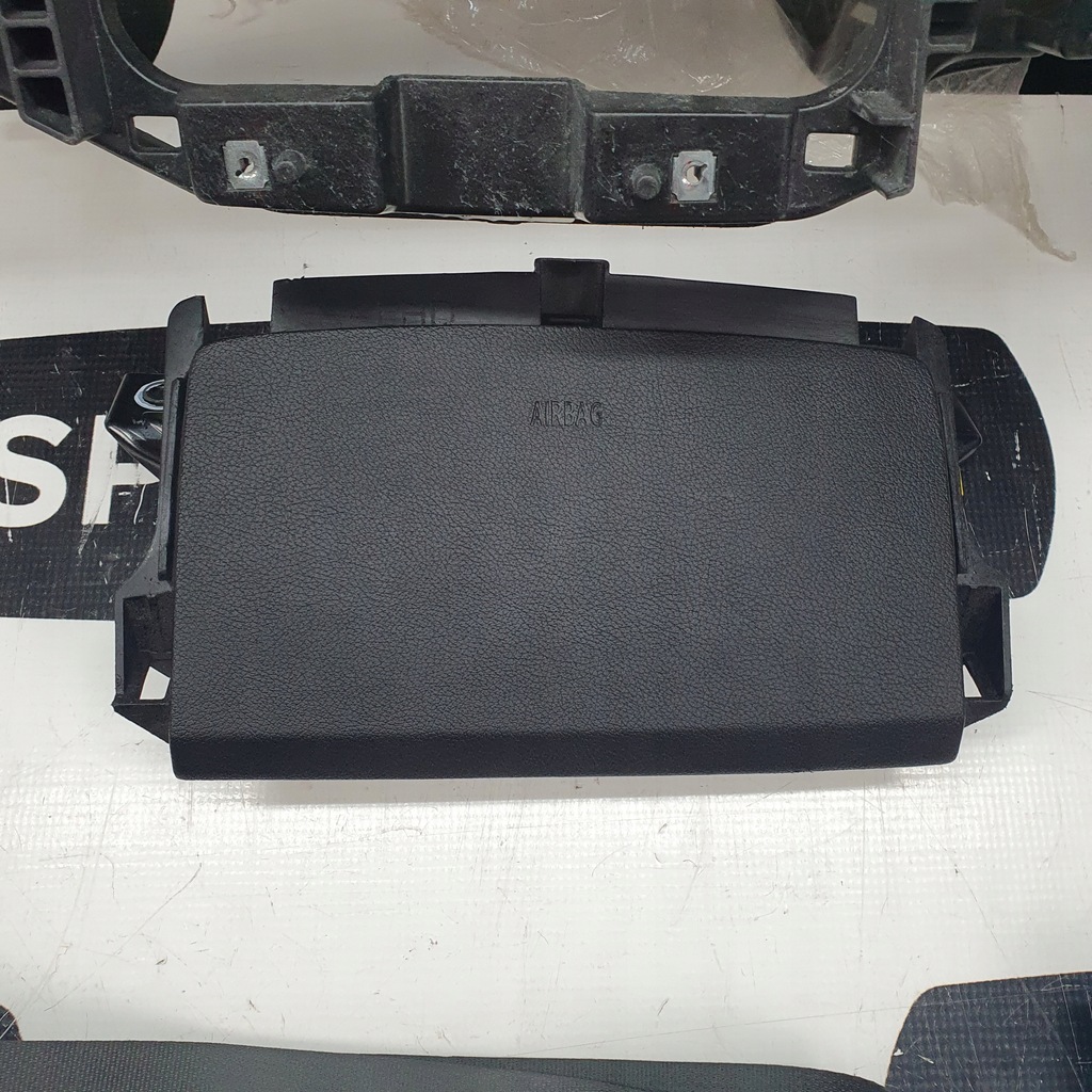 фото №7, Ioniq панель приладів консоль подушки безпеки ремені подушка безпеки
