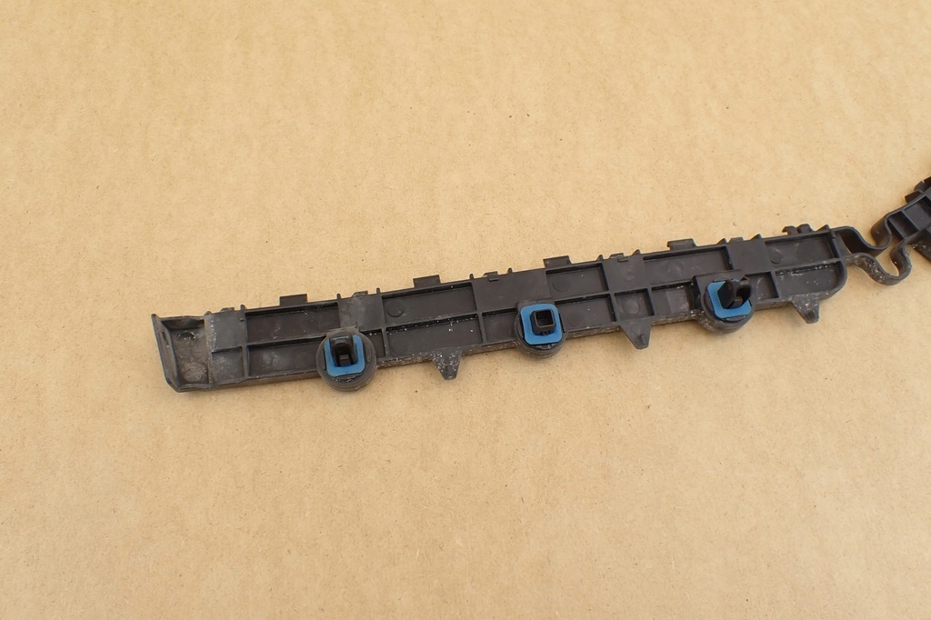 фото №9, Mitsubishi outlander iii правый направляющая бампера задняя 4b45x