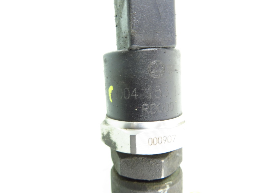 Молдинг упорскування mercedes vito 638 cdi 2.2 6110780149 0445214004 Недорого