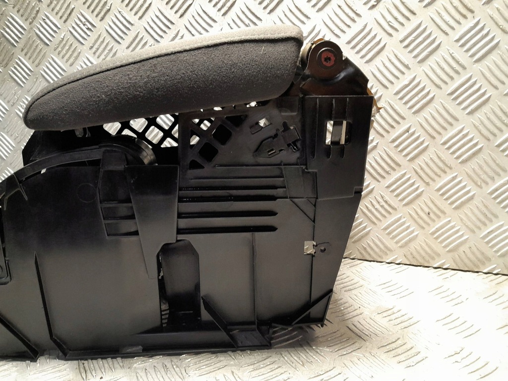 фото №9, Vw golf v подлокотник средний 1k0864251a