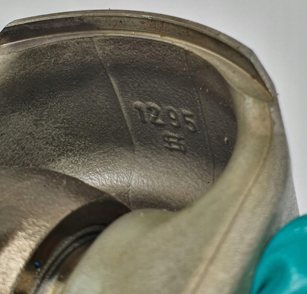 фото №8, Поршень + шатун porsche boxster 986 2.5 996103102