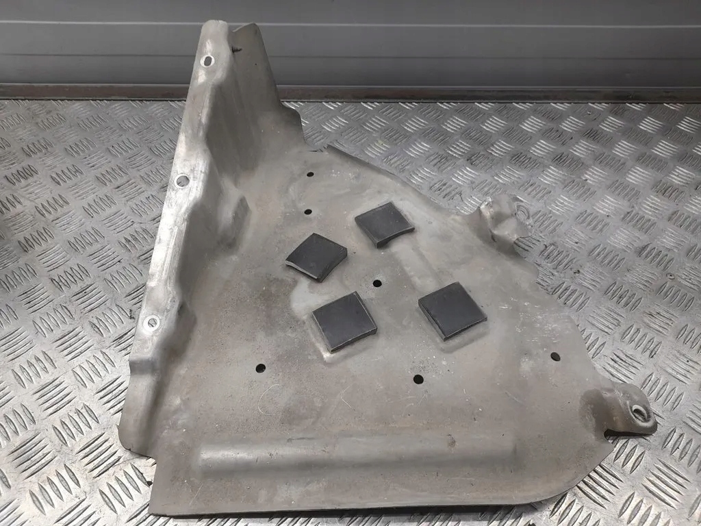 фото №6, Chevrolet corvette 23448023 захист бризковики