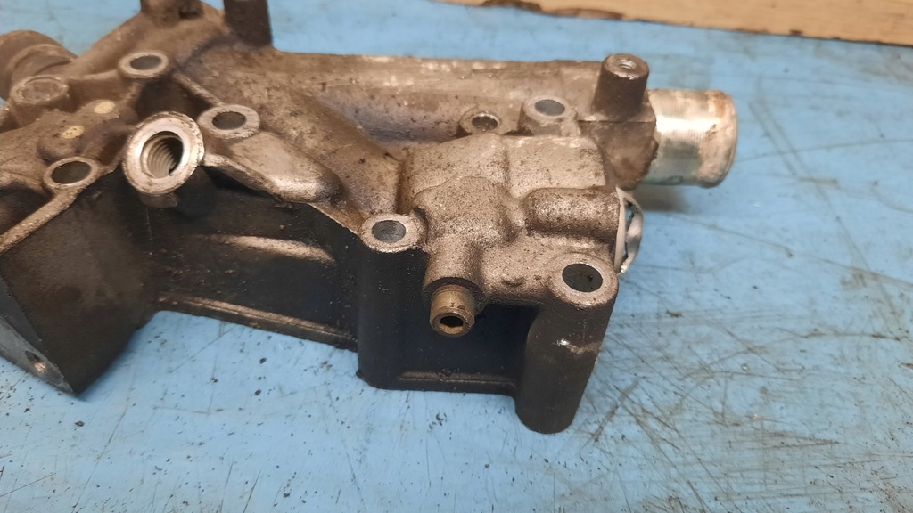 фото №4, Корпус термостата 9635696080 citroen xsara 1.8b