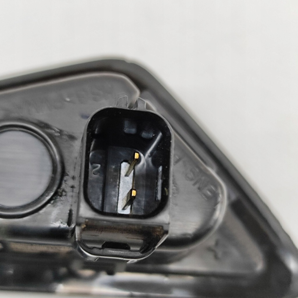 Tesla model y 2023 правая сторона камера на крыле боковой с Разборки