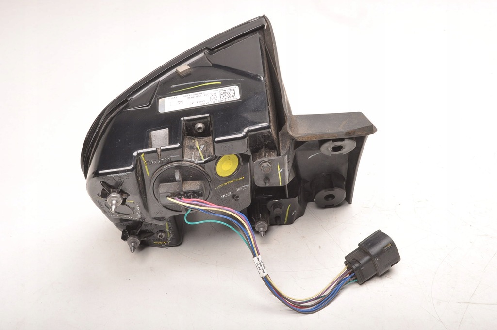 фото №9, Ford mustang mach-e лампа права задня rj8b-13404-ac