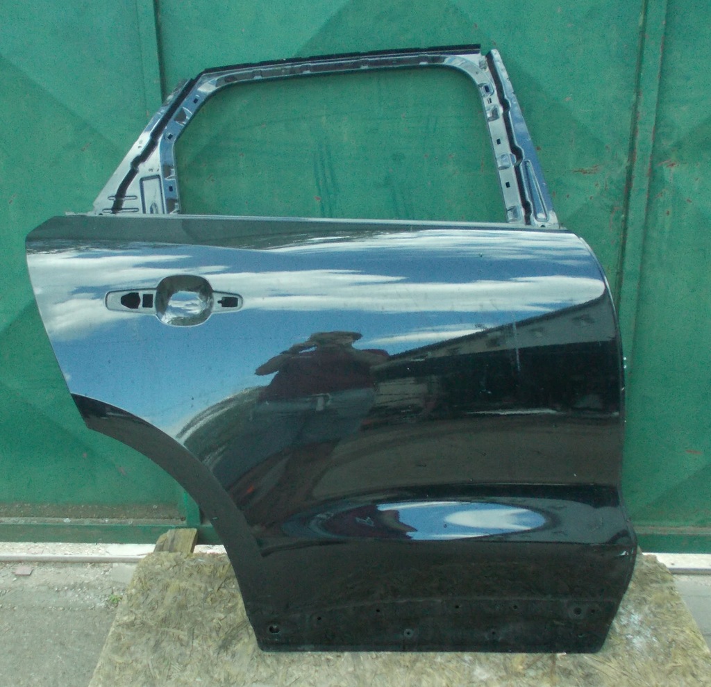 фото №1, Jaguar f-pace дверь правое задние правый задняя
