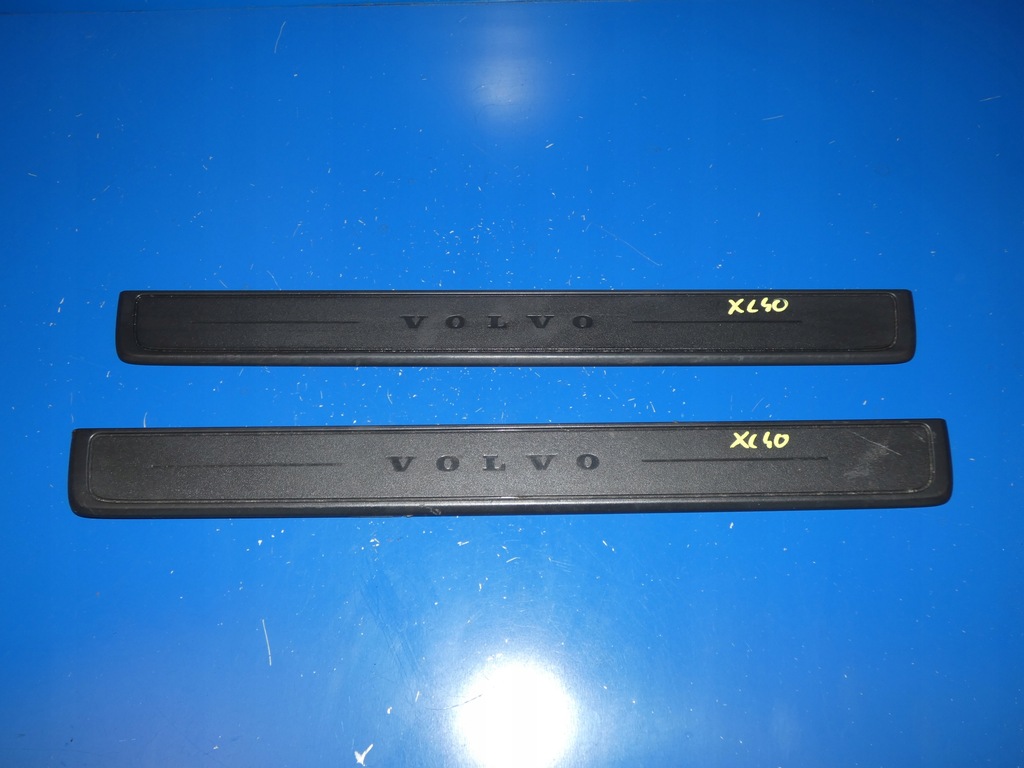 фото №1, Volvo xc40 молдинг накладка порог порог правый левый перед