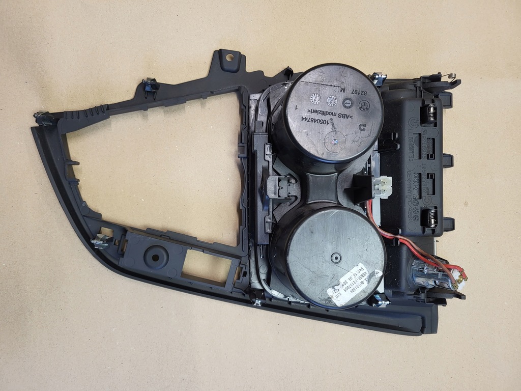 фото №10, Бардачок кронштейн na чашка підсклянник рамка прикурювач роз'єм bmw 3 f30 оригінальний номер eu