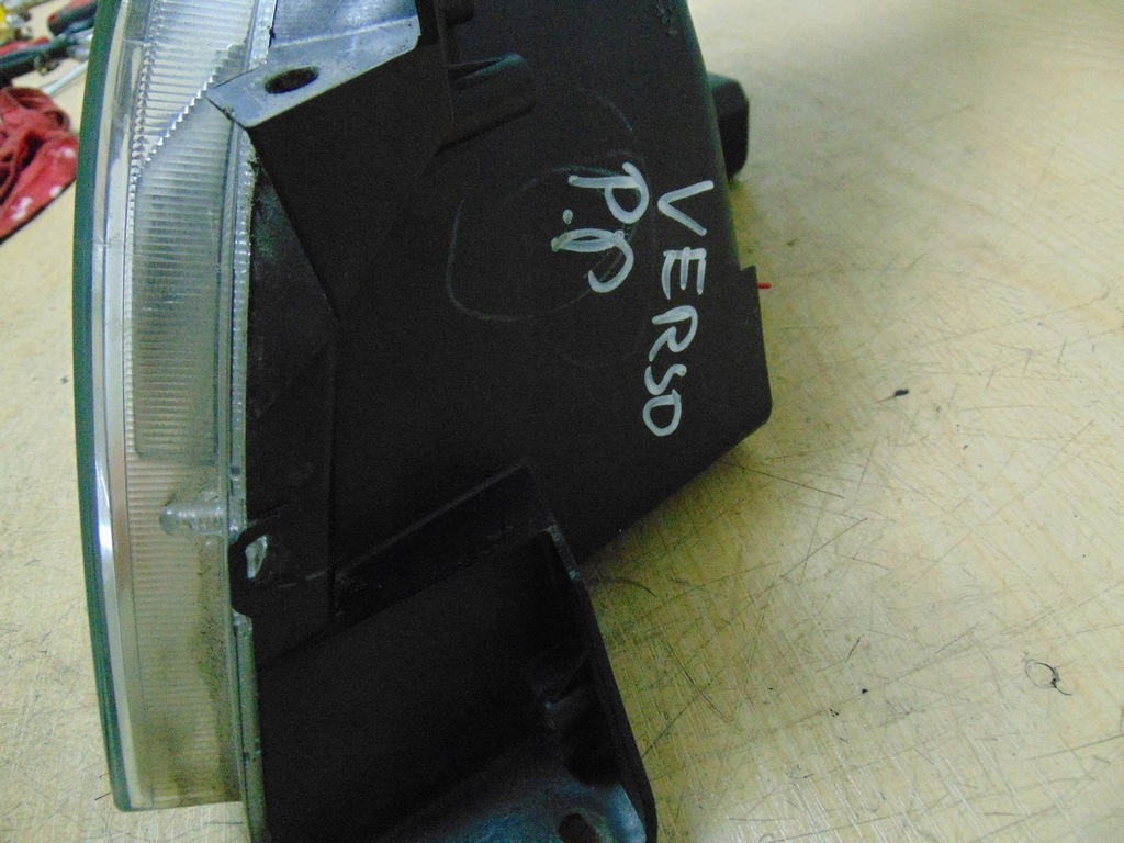 фото №15, Лампа права перед toyota corolla verso lift europa