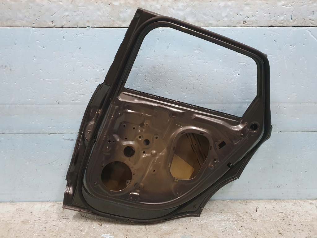 Дверей audi a6 e-tron c9 праве  задні задні Київ