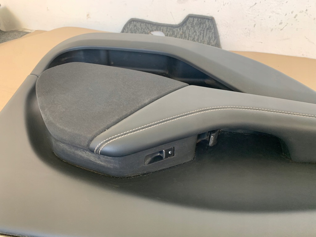 фото №8, Ford mustang mach-e rwd 21r обшивка обивка дверь левый задняя левая задняя