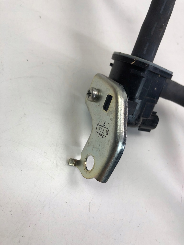 фото №4, Toyota lexus клапан труба вакуумa 132600-7010