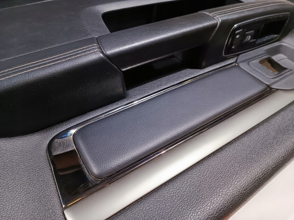 фото №10, Обшивка двері перед правий dodge ram 1500 sport 2013-2018