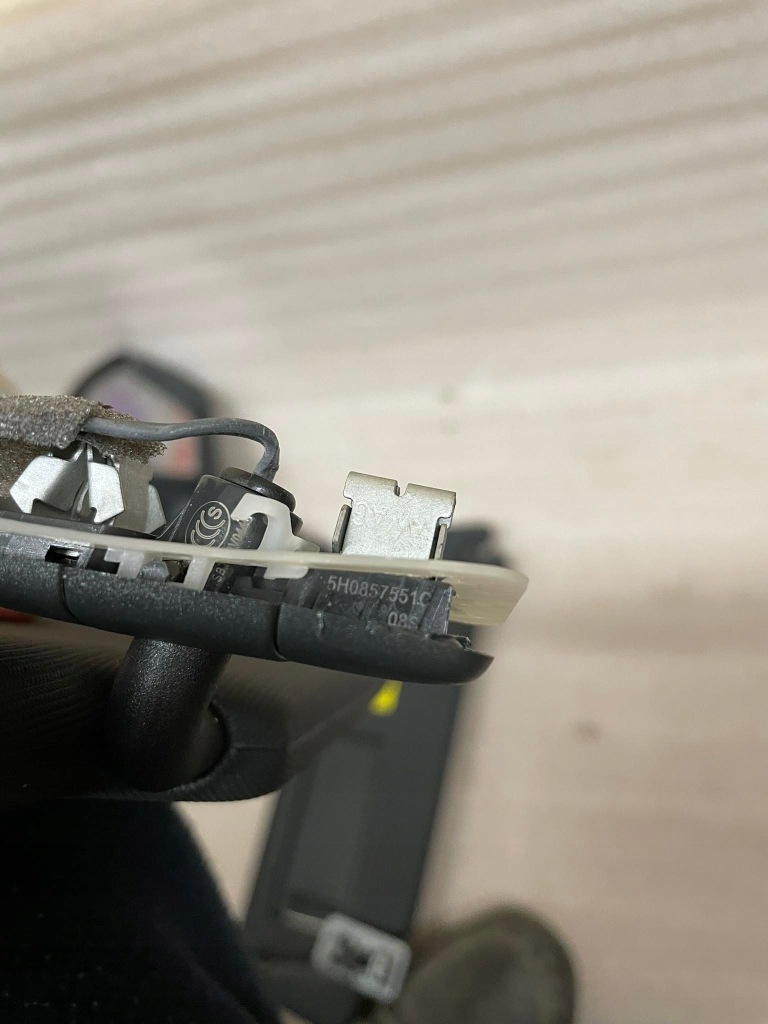 фото №11, Vw golf 8 viii солцезащитный козырёк 5h0857551c 5h0857552d