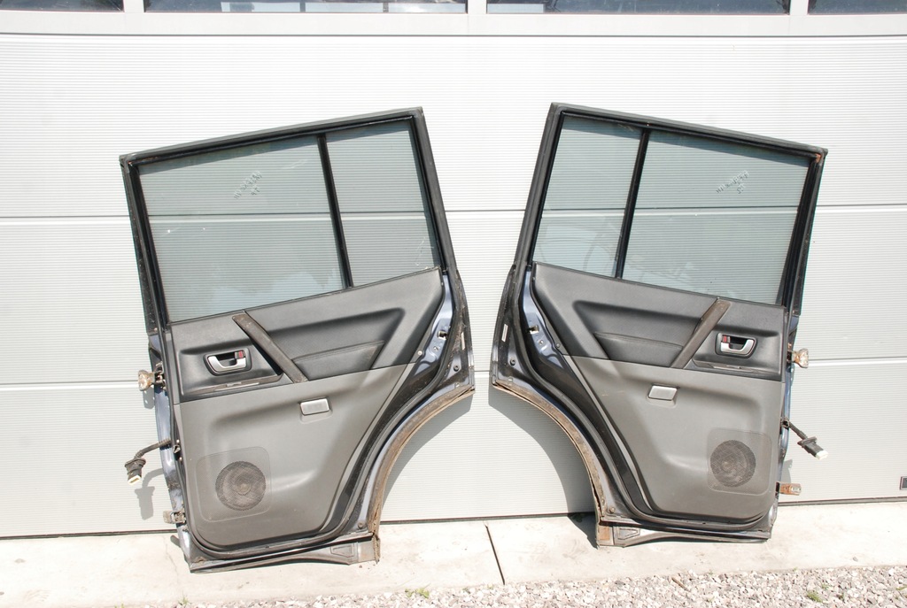 фото №7, Mitsubishi pajero iii 99-06r дверь l / p задняя полный a72