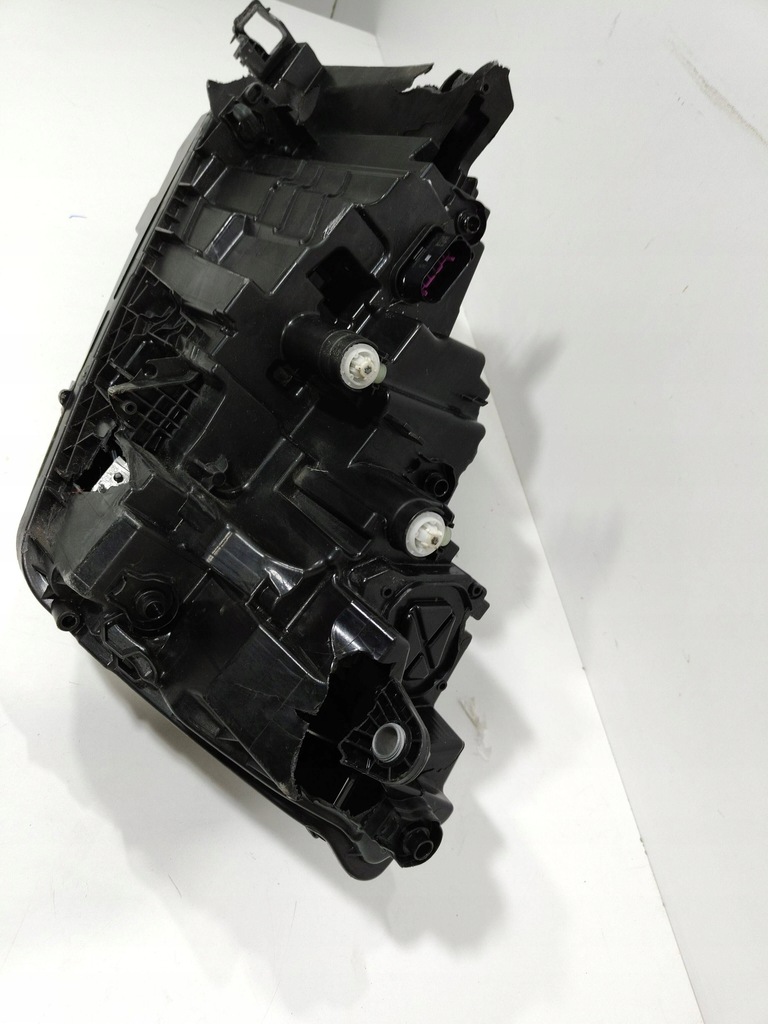 фото №12, Skoda enyaq iv лампа правый перед