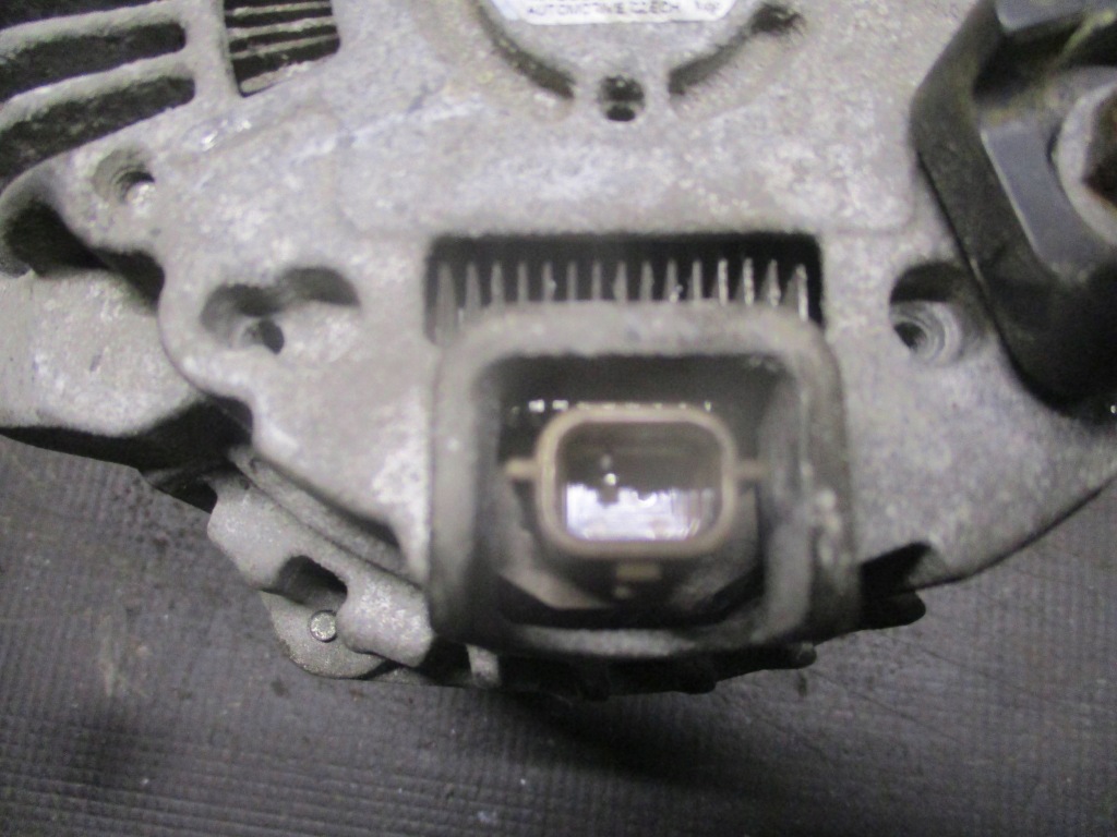 Генератор opel vivaro 1.6 cdti 14-19r 231006729r , a003tx2581ze Недорого