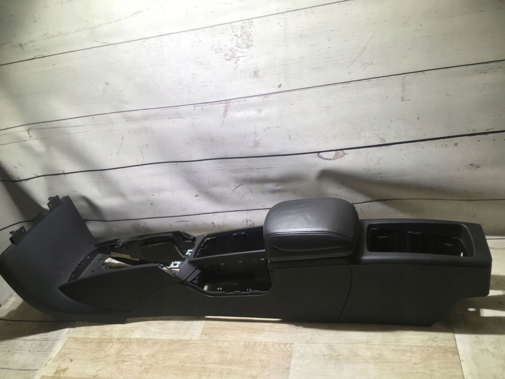 фото №10, Підлокітник тунель volvo s40 ii v50 europa