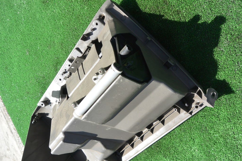 фото №7, Бардачок пассажира nissan maxima qx a33 eu