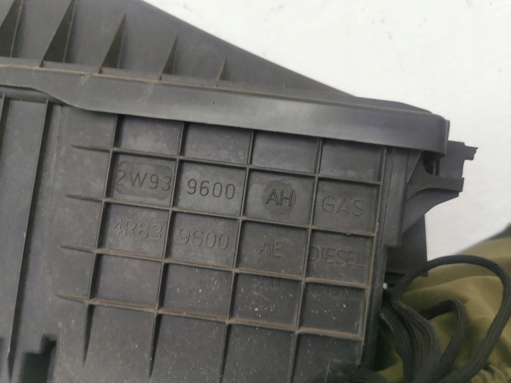 фото №10, Корпус фильтра воздуха jaguar xf i x250 3.0d v6