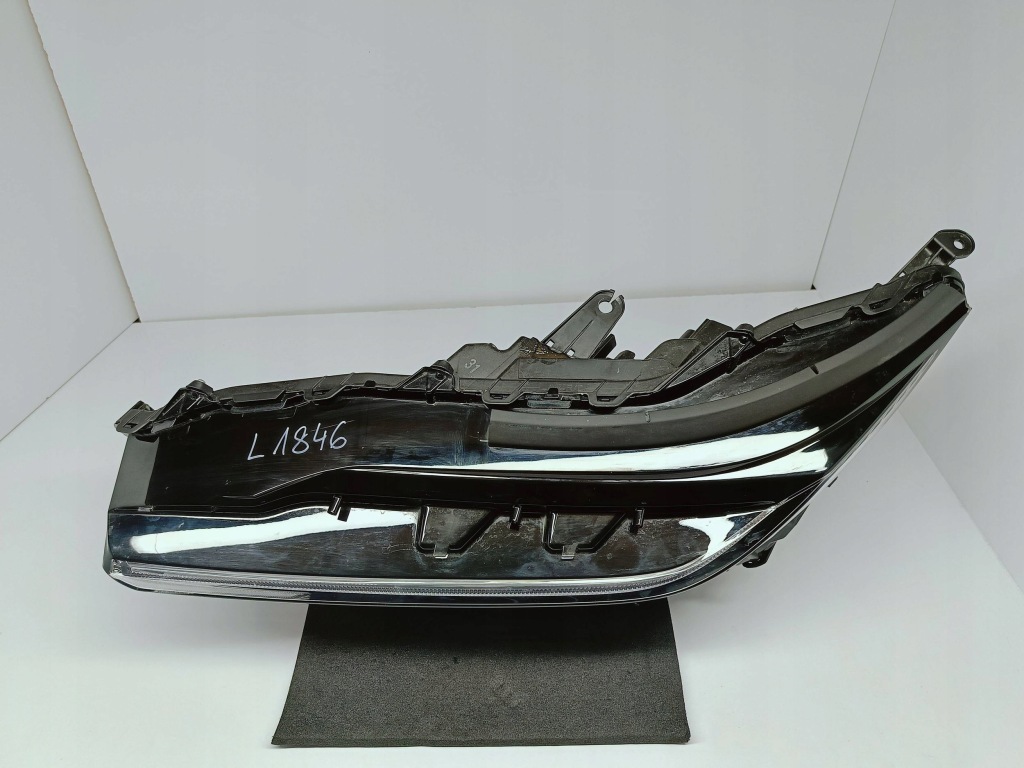 Toyota bz4x 22- фара ліва перед передня full led європа  koito 42-118 Недорого