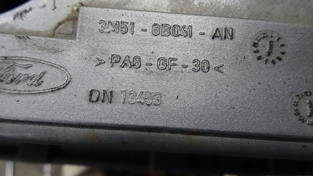 фото №10, C-max 1 i 1.8 pas передний радиатор вентилятор 3m518b041an