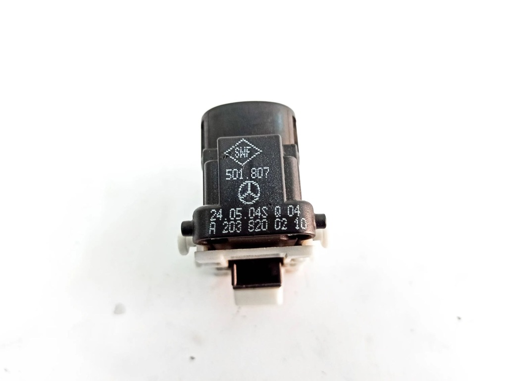 фото №12, Mercedes-benz c w203 2004 задняя сторона левая панели управление, переключатели