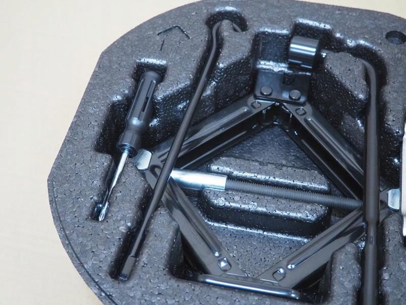 фото №3, Вкладыш пенополистирол колеса запасного kia picanto iii