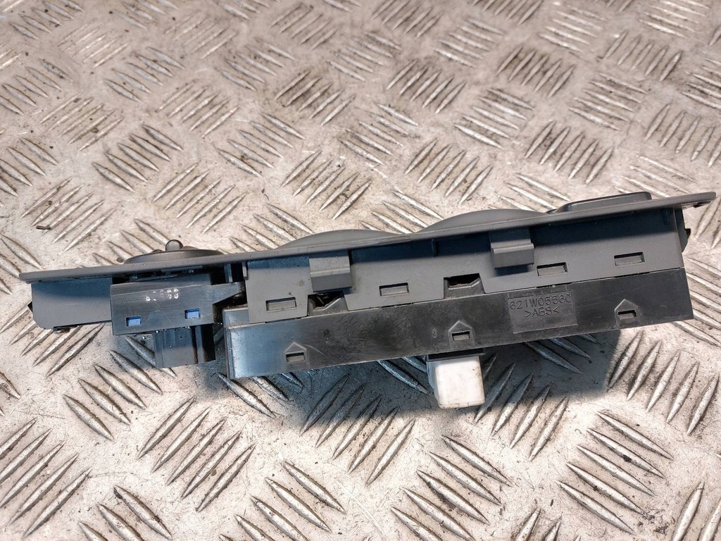 фото №7, Переключатель окон левый перед kia cerato i 93570-2f200