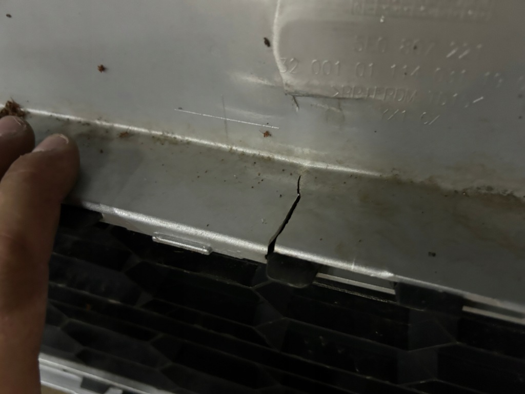 Купить Бампер перед передний skoda octavia iii 5e0 bez отверстий + решётка радиатора